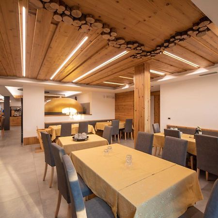 Hotel Niagara Ossana Bagian luar foto